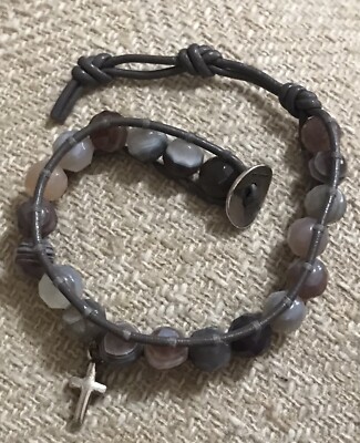 Chan Luu Sterling Cross Charm Banded Agate Gray Leather Single