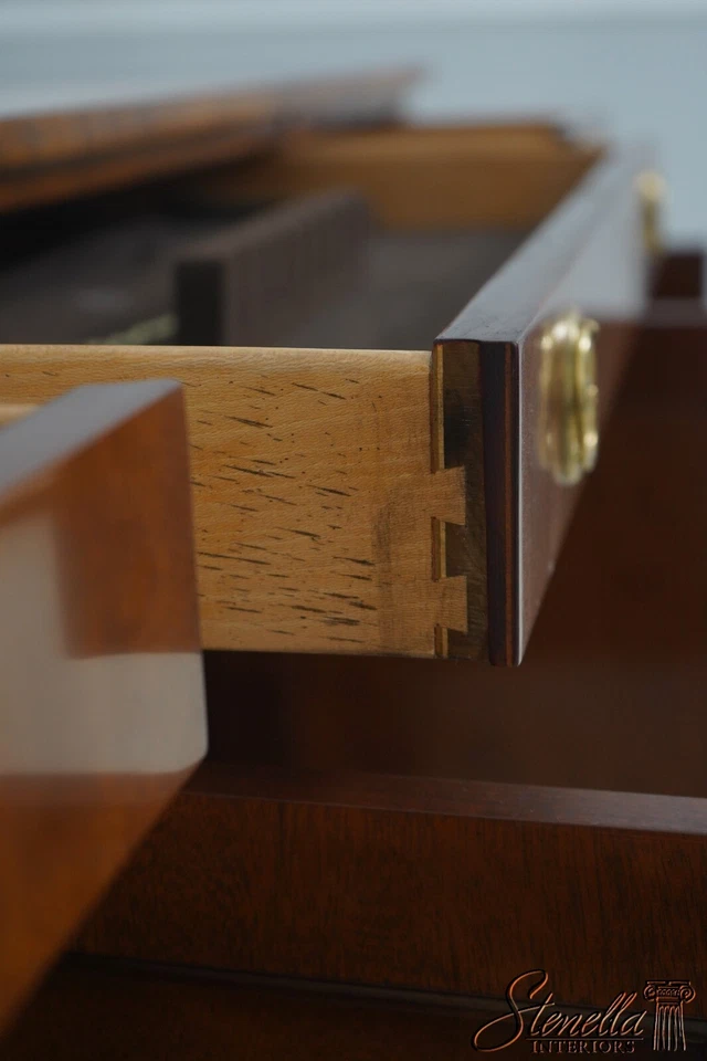 64619EC: Aparador Kindel Imperio Francés Llama Caoba Foto 4 de 4