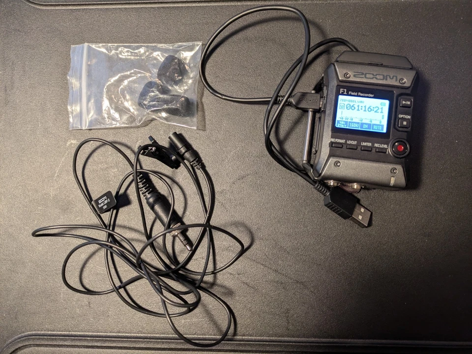 ZOOM F1 field recorder + Lavalier mic (Kaum Benutzt) - Bild 2 von 4