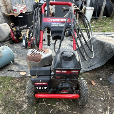 #ad Troy Bilt Gas Cold Water Pressure Washer 3000 PSI 7.0 HP Red Black Wheeled Hose $100.00