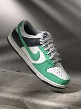 Nike Dunk Low Größe 42.5 Herren Sneaker Grun Weiß Neu mit Karton original