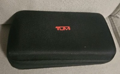 TUMI for Delta Hard Shell Travel Amenity Kit Case Black Red Zip Pouch Organizer