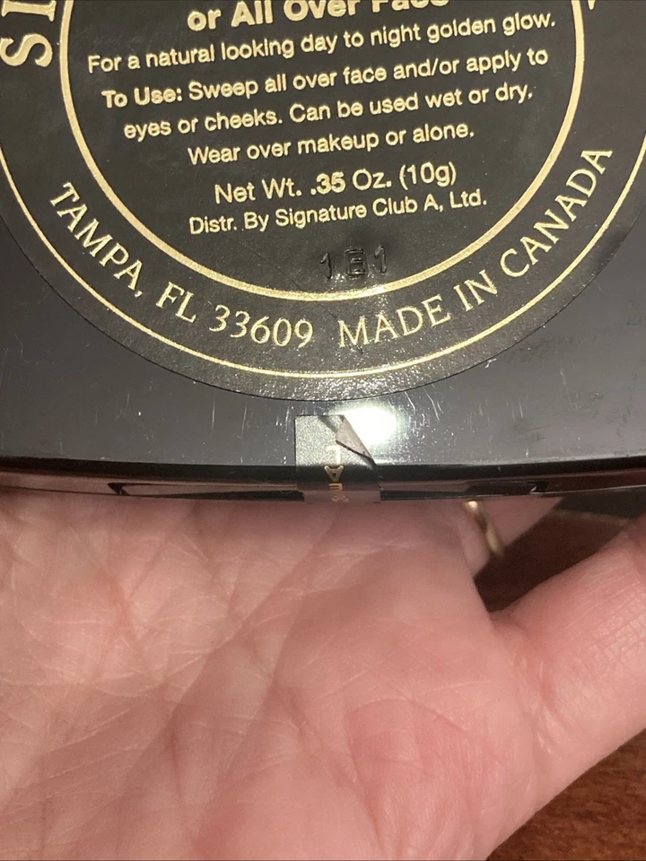 SIGNATURE Club A Colloidal Gold Radiance Baked Powder by Adrienne 0.35oz/10g - Image 3 of 4