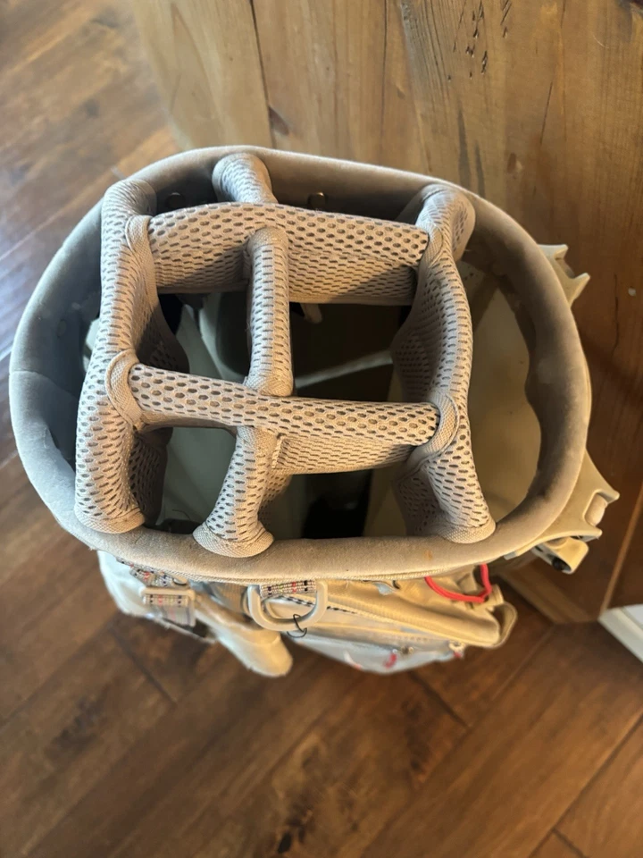 Nike Extreme Sport Women’s Stand Golf Bag 8 Way Divider Excellent! - Image 3 of 4