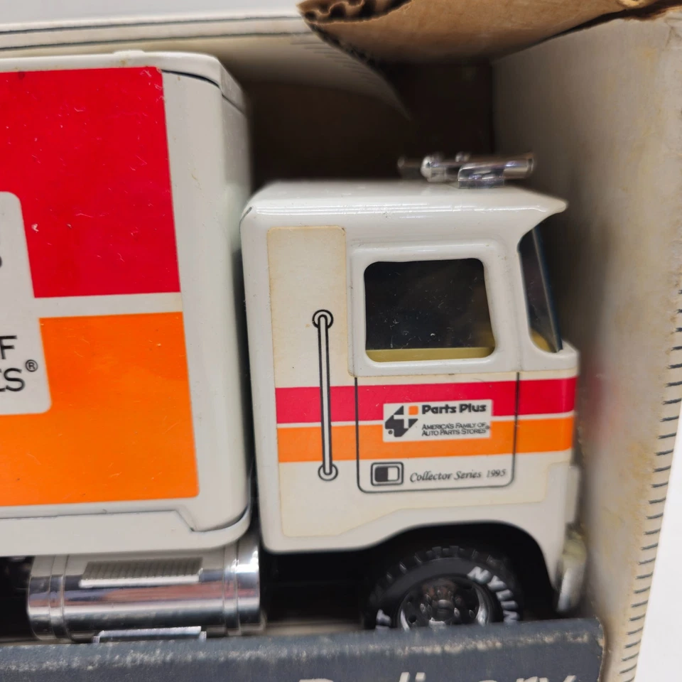 Camión de acero Nylint Parts Plus City Delivery 9140-Z 1985 serie de coleccionista de colección nuevo en stock Foto 4 de 4