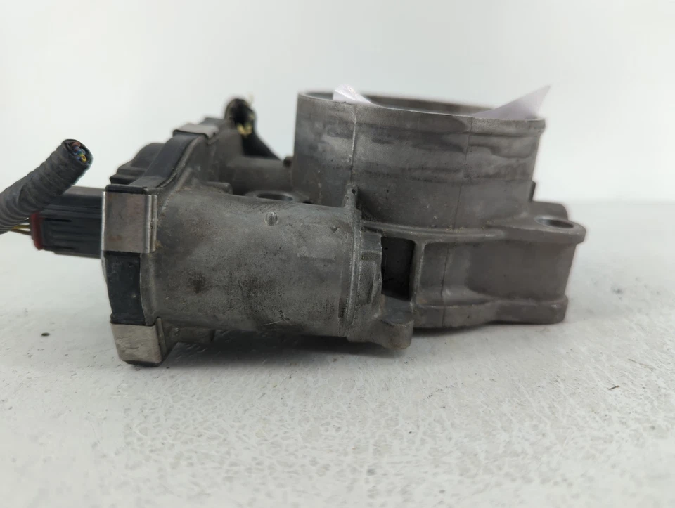 Land Rover Lr4 2014 carrocería del acelerador GV4Q3 Foto 3 de 4