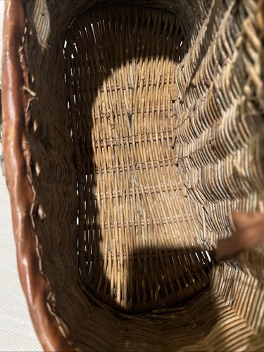 Vintage Wicker Fishing Creel Trout Basket Leather British Hong Kong - Picture 11 of 16