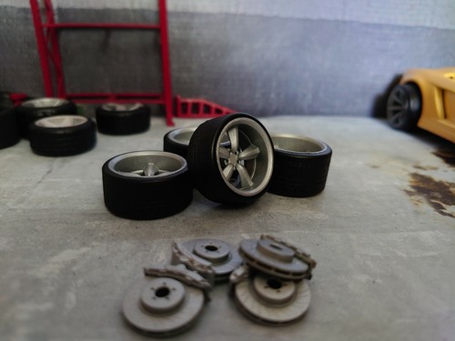 1/24 Raketenverstärker Räder Reifen & Bremsscheiben für Diorama oder Druckguss UNLACKIERT