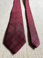 Men  s tie 57   Versa Red, Hand Made In China Plaid