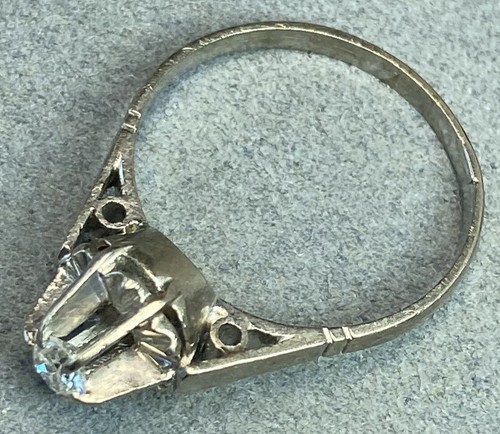 Vintage Diamond Ring Estate Fine Jewelry Pre-Owned Platinum 7.75 Buttercup-Set - Picture 17 of 24