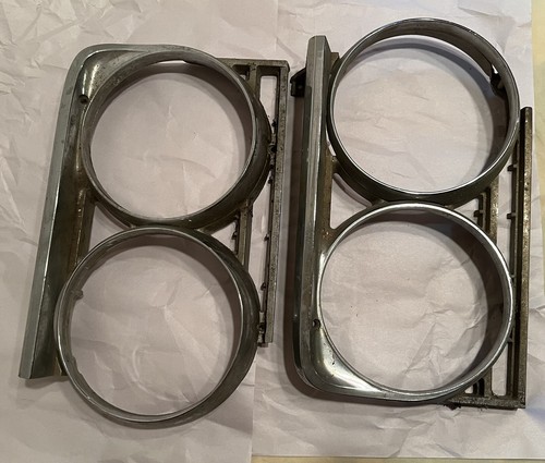 Used 1965 OEM Buick Skylark Headlight Bezel LH RH - Foto 2 di 16