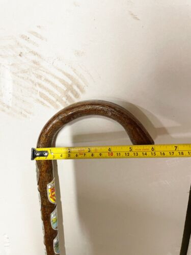 VINTAGE SOUVENIR WALKING STICK WITH SHIELD BADGES COLLECTIBLE CANE - Picture 14 of 14