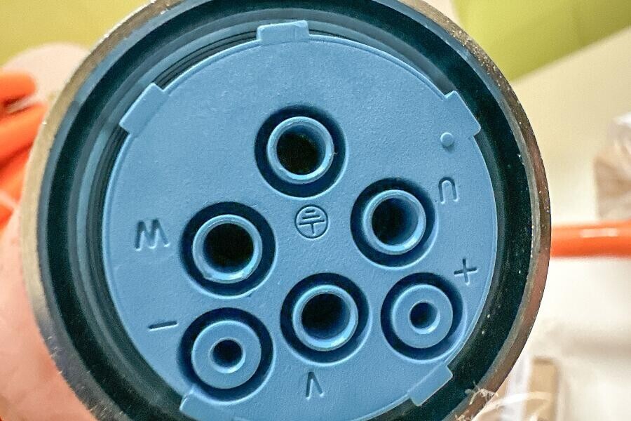 Picture 4 of 6