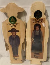 Vintage Pinewood Country Man  Woman Painting Figures Walnut Holliw Farm F400