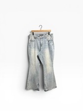 Judy Blue Flare Leg Jeans Women  s Size 16W Light Wash Denim