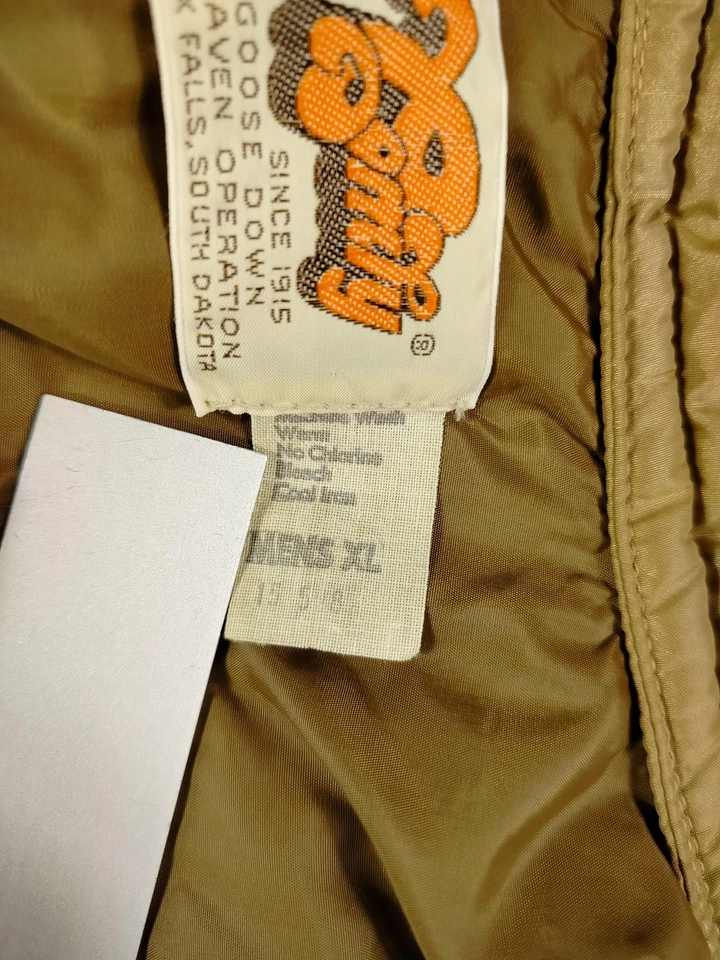 Vintage Raven Goose Down Vest Mens XL Tan Nylon Puffer Western Yoke Made USA 80s - Image 4 of 4