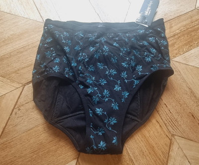 Taking Shape - Womens Period Underpants/Undies - Size 16 AUS - Heavy Flow Briefs