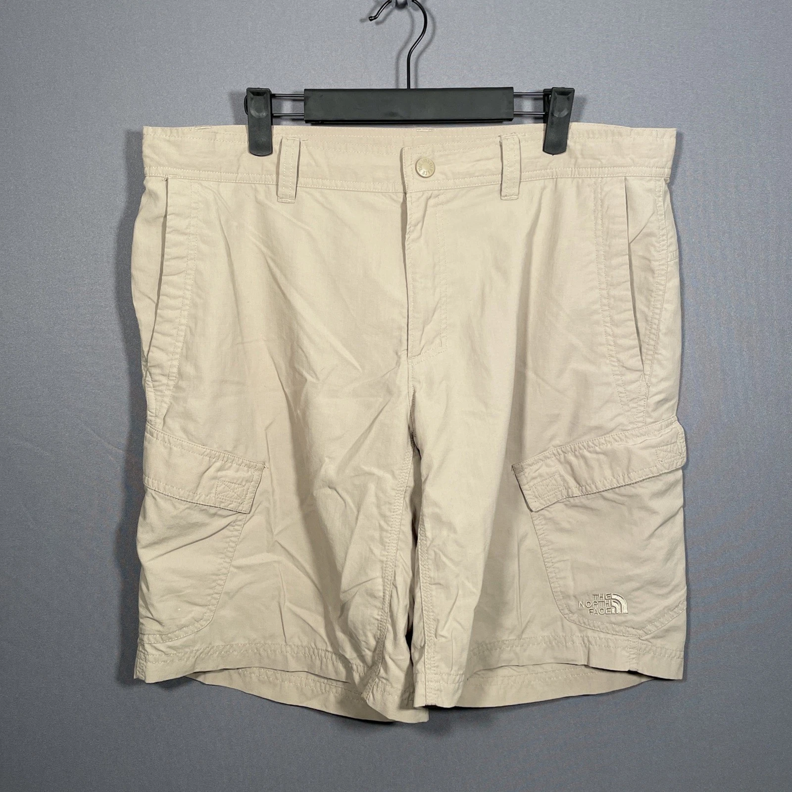 The North Face Men's Cargo Shorts Sz 36 Nylon 6 Pocket Beige 9" Inseam Hiking