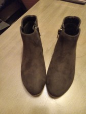 Cat And Jack Young Girls Boots Size 12 Gently Used No Box