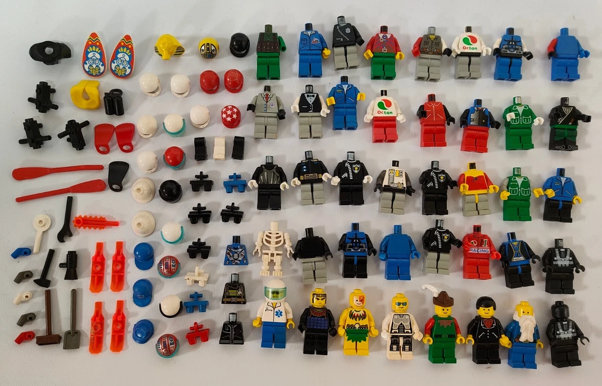 Figuras con piezas de lego sales