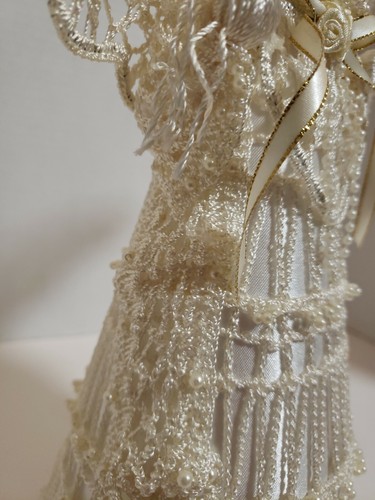 Vintage ANGEL 11" Crocheted Tree Topper - Picture 9 of 9
