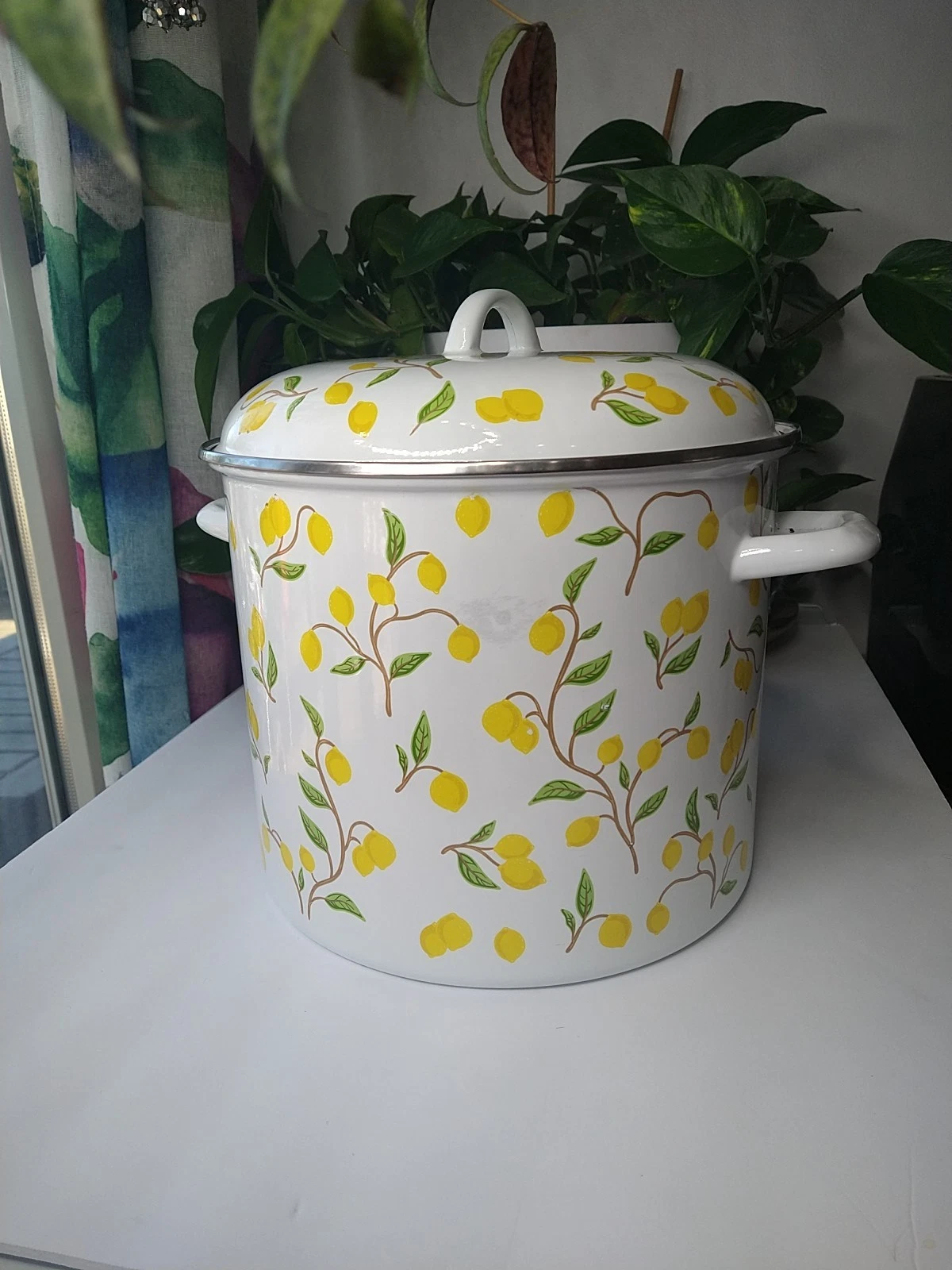 2025 ALDI Crofton 12-Quart Porcelain Enamel Oven Stock Pot Lemon Print