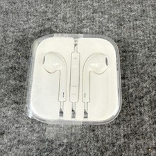 Apple EarPods In-Ear Headphones 3.5mm Jack White Mic Remote Volume Controls
