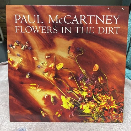 PAUL McCARTNEY - Flowers in the Dirt (1989 original pressing). NEAR MINT