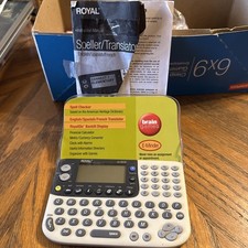 Royal DM7070R Personal Organizer Translator English Spanish French Calculator