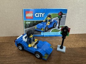 LEGO City Minifigure Lot of 8 30349 30227 Skydiver Ballerina Photograph Janitor