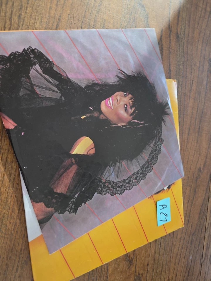 Donna Summer - She Works Hard for the Money (1983, Mercury) Vinyl LP Lot A27 - Image 3 of 4