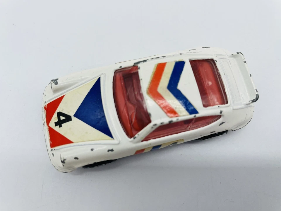 Vintage 1973 Corgi Junior 1:64 White #4 Porsche Carrera Sports Car  - Image 2 of 4