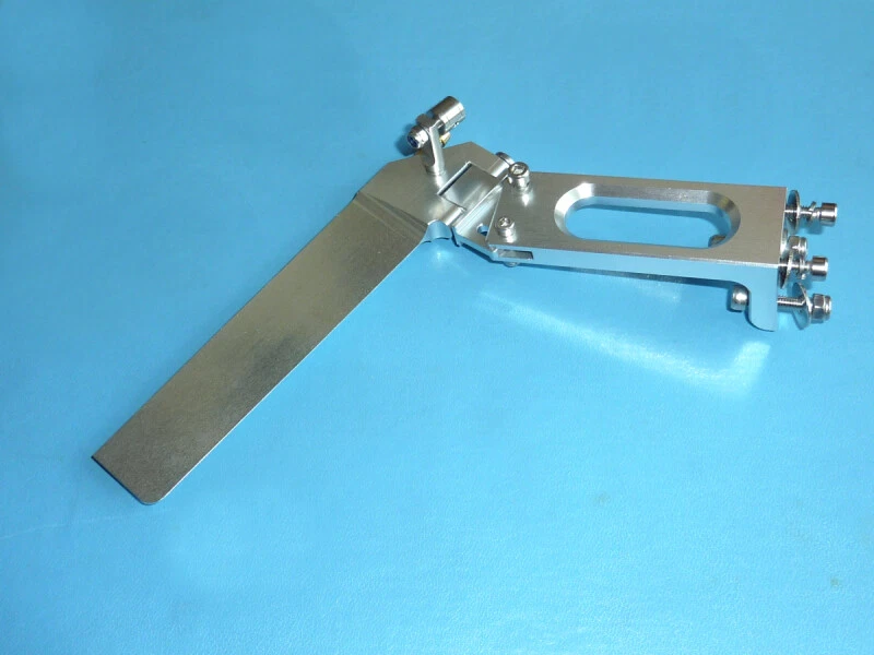 Alu Ruderanlage L108 x H130mm mit Wassereinlass Ruder verstellbar - RC Rennboote - Bild 3 von 4