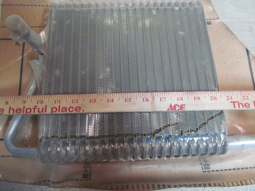 NEW DELPHIE AC EVAPORATOR CORE FOR 1996-1998 CHEVY EXPRESS & GMC SAVANA VAN. - Picture 2 of 8