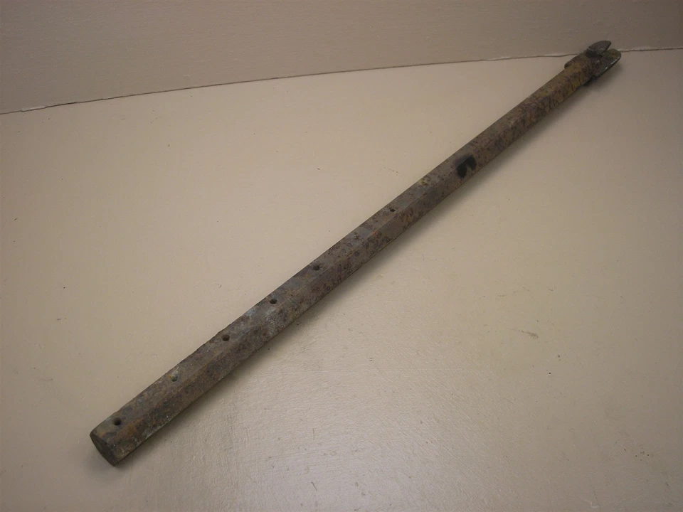 Tractor Gravely L8 LI L Convertible 36" Largo Giratorio Arado Barrena Eje Foto 2 de 4