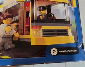 LEGO City 7641 City Corner Pizza Shop Bus Stop Set w Box Retired LEGO