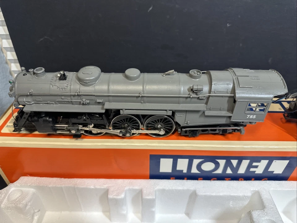 NIB Lionel O Gauge 6-18002 New York Central 4-6-4 Hudson Steam Loco NYC #785 - Image 3 of 4