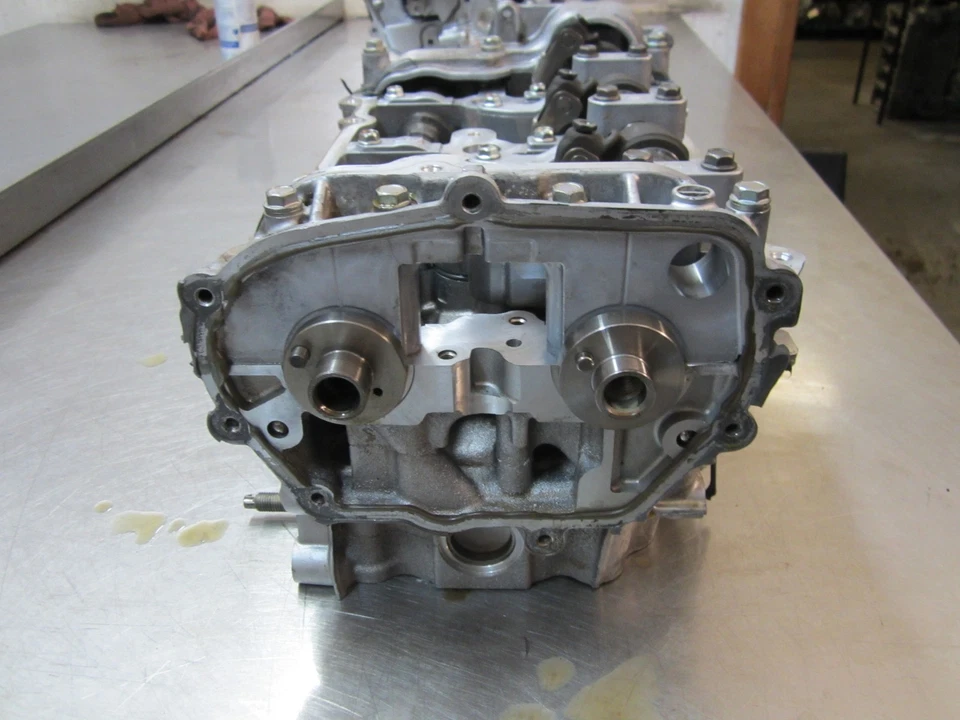 右缸盖适用于 09 - 18 尼桑 370Z 3.7 R-EYO5R — 第 2/4 张图片