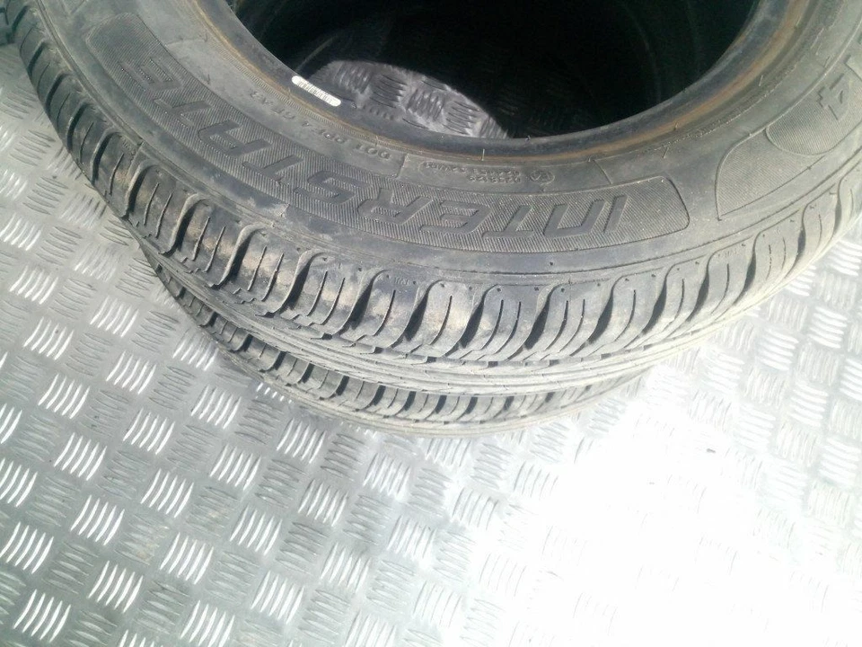 Neumáticos de invierno Volkswagen Golf III 1997 14 pulgadas 0258129 UST18928 Foto 2 de 4