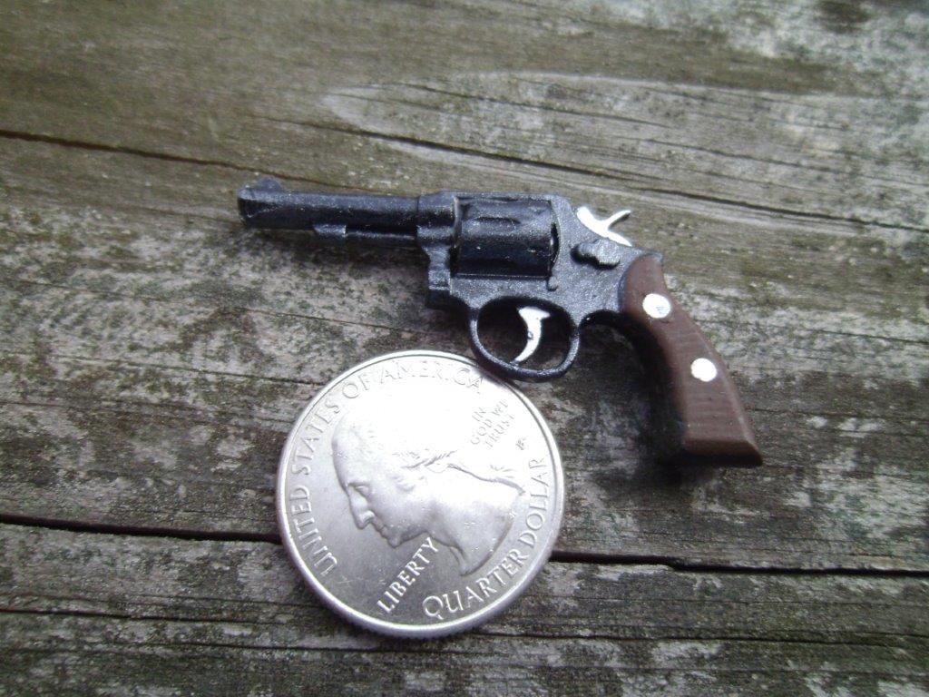 H1 H2 H3 1/6 Smith & Wesson Model 10 comp w/ Dragon & other 12 in figs ...