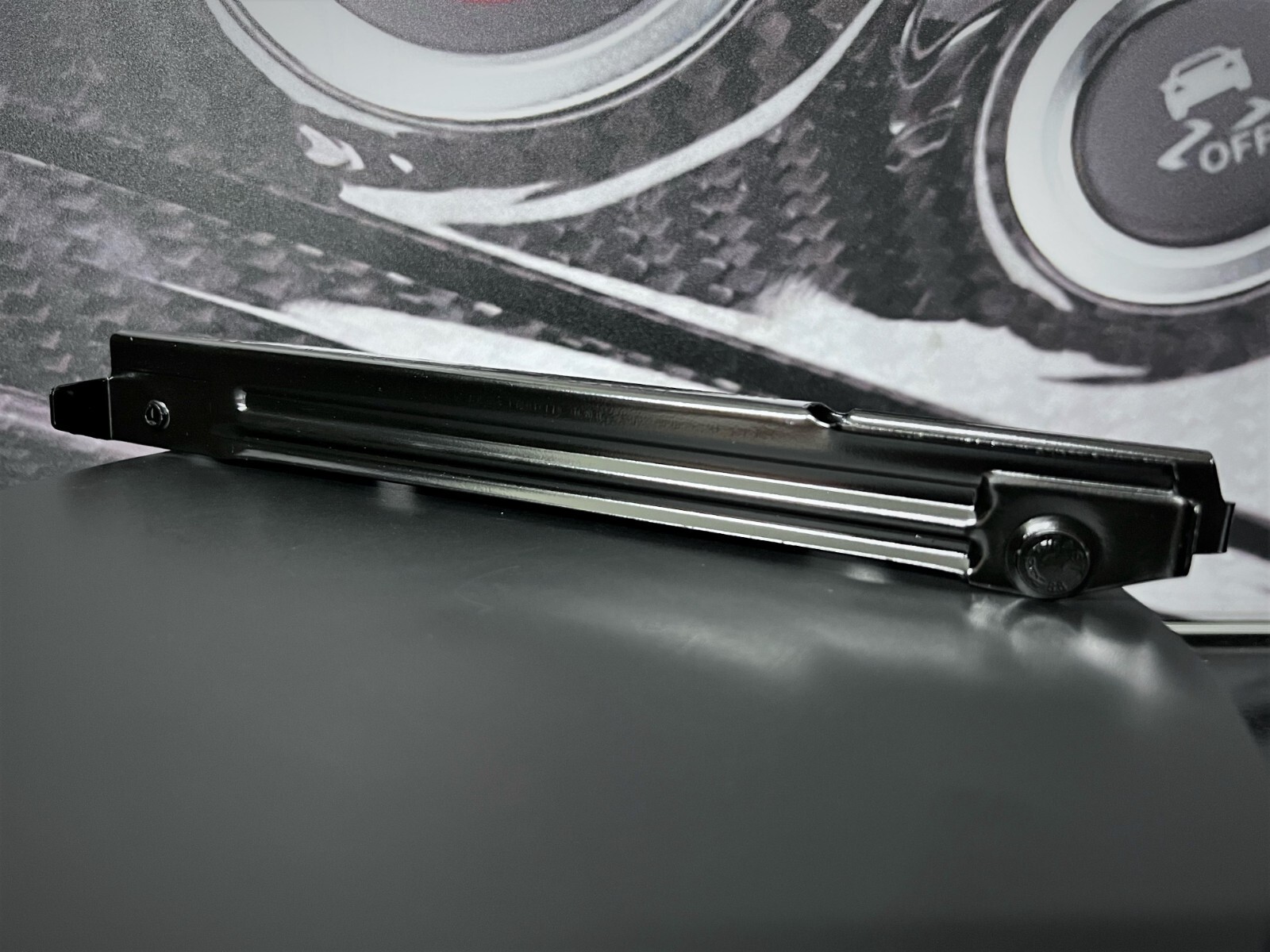 Mercedes-Benz CLK C209 Genuine Front Bumper Right Side Bracket 