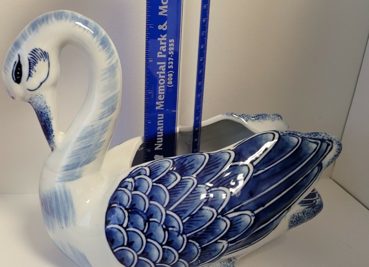 Planter Blue White Swan Formalities brand by Baum Brothers Vintage