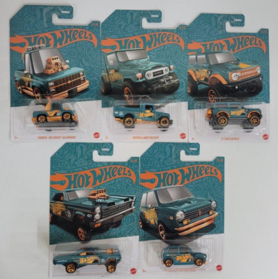 Hot Wheels 56th Anniversary Pearl & Chrome Set of 5 Cars