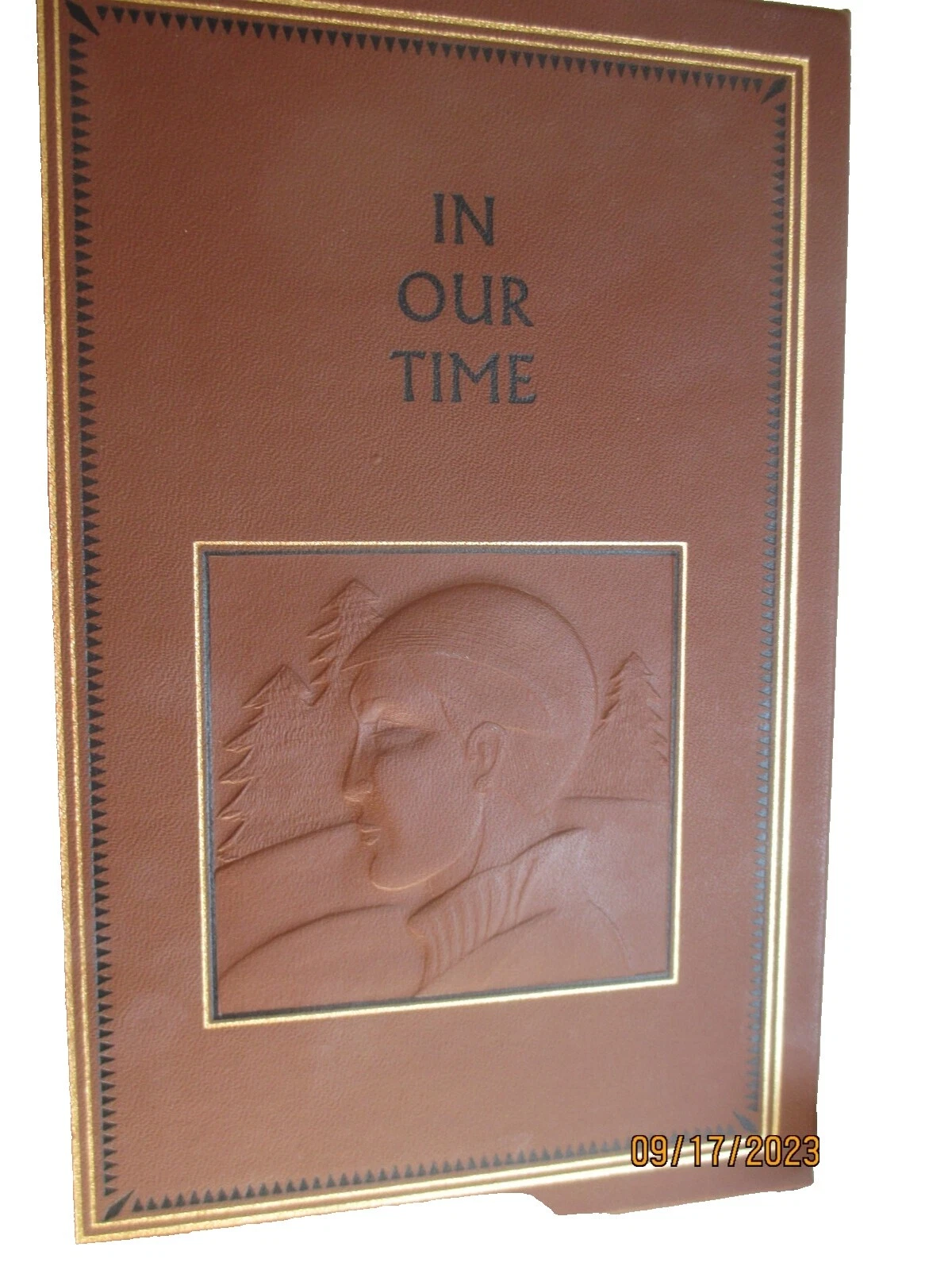 Кожаные антикварные и коллекционные книги Ernest Hemingway