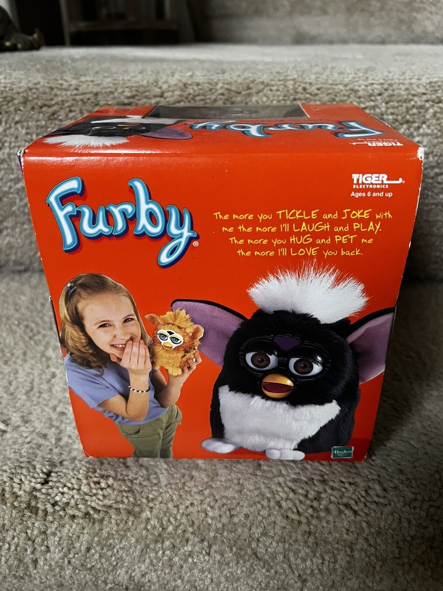 TOMY Furby 茶色/オレンジ　ぬいぐるみ Furby/ファービー・TOMY/トミー(タイガーエレクトロニクス