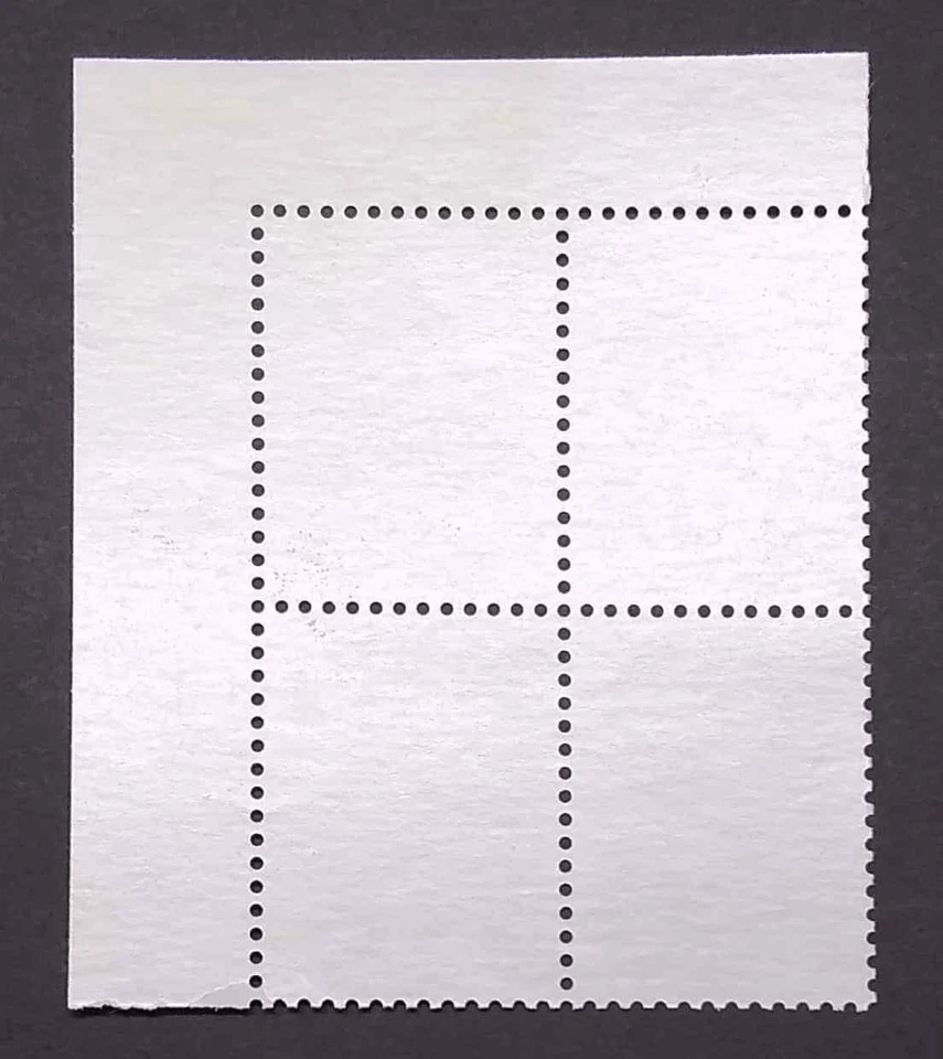 UNITED STATES 3 SOUVENIR MINT BLOCKS / SCOTT NUMBERS #778 #948 #2957 - Image 3 of 4