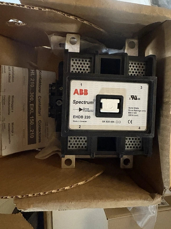ABB EHDB220C2P- 2L Nuevo En Caja Con 2 Contactores Auxiliares Extra Foto 2 de 4