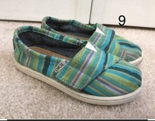 TOMS size 9 green teal stripped classics