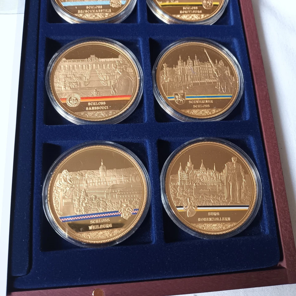 6-Medaille-Komplettsammlung DEUTSCHE SCHLÖSSER vergoldet je 50 mm in Holzbox - Bild 3 von 4