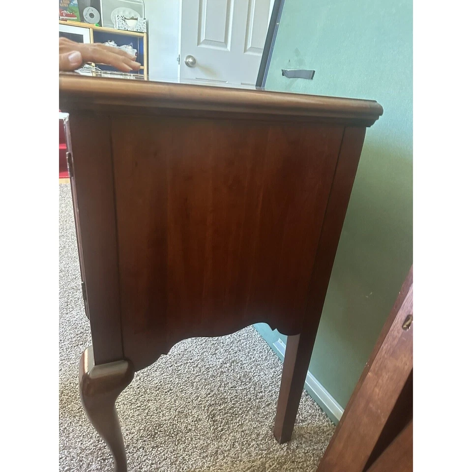 Aparador abatible Pennsylvania House Queen Anne estilo cereza Foto 3 de 4